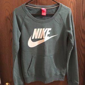 Nike sweatshirt
